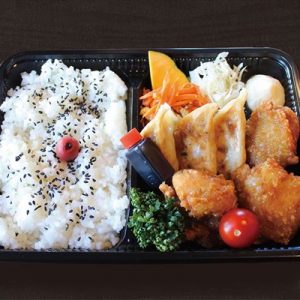 聖地中津からあげ×味一番餃子弁当