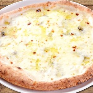 4種チーズとはちみつ