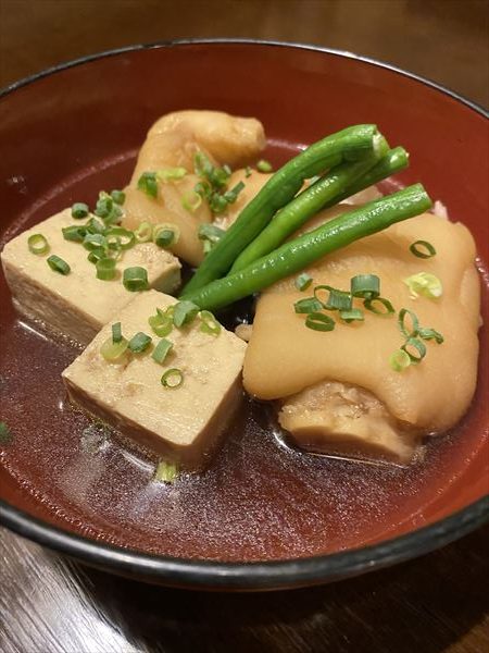 てびちと島豆腐の煮つけ